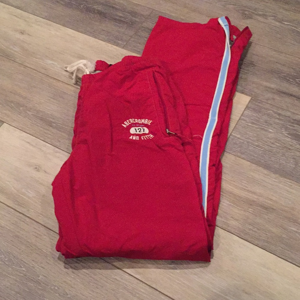 Abercrombie active wear nylon and lined!